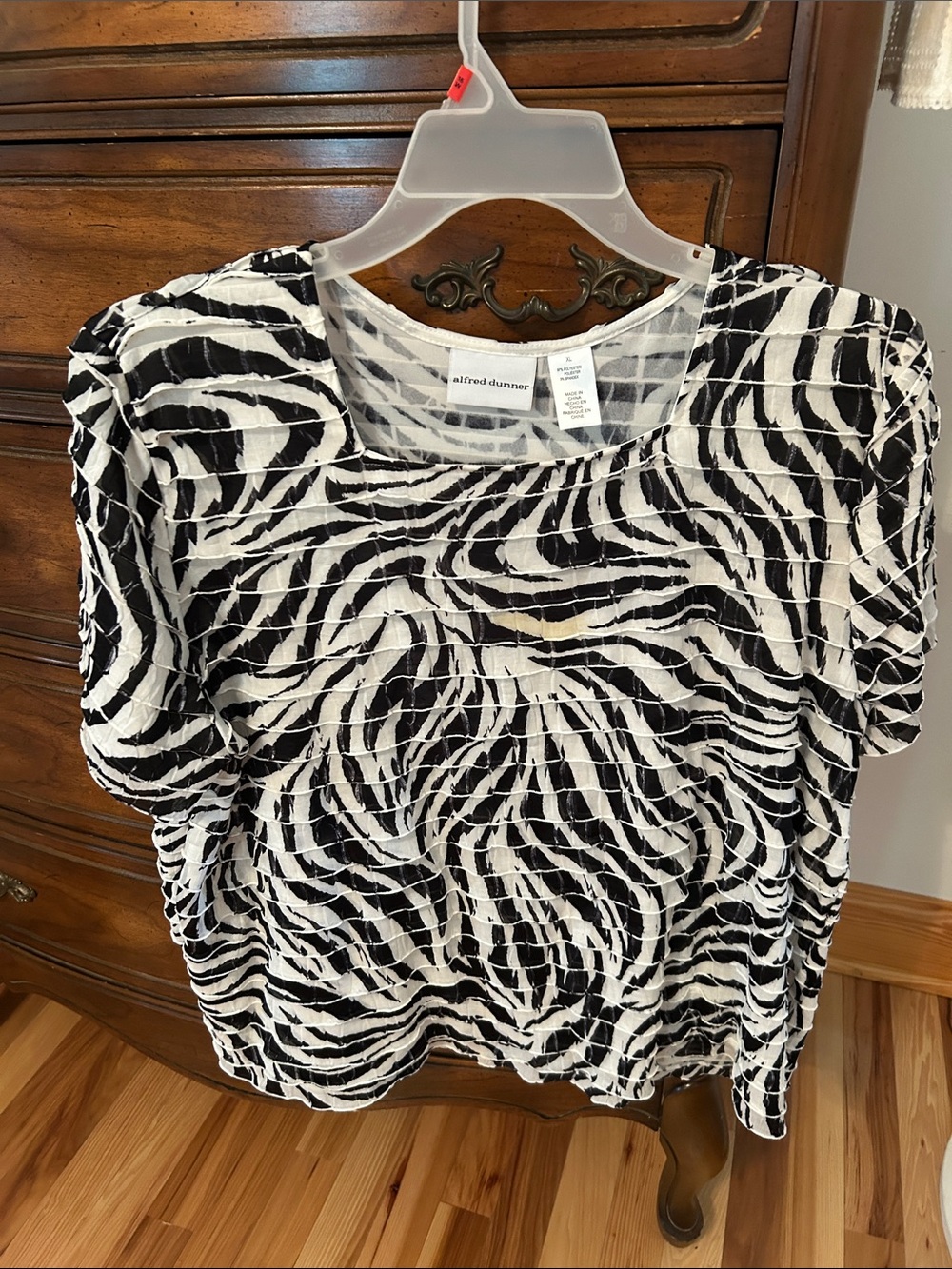 Alfred Dunner Black & White Zebra-Print Short Sleeve Top